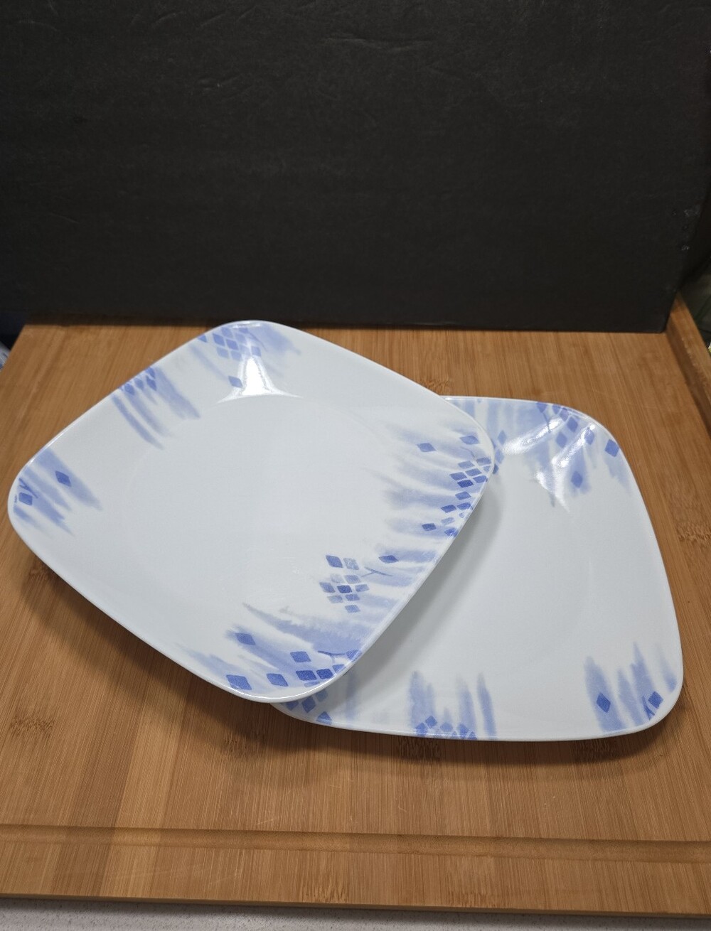 2 Piece Corelle Blue Dinner Plates, Blue Diamonds, 9"